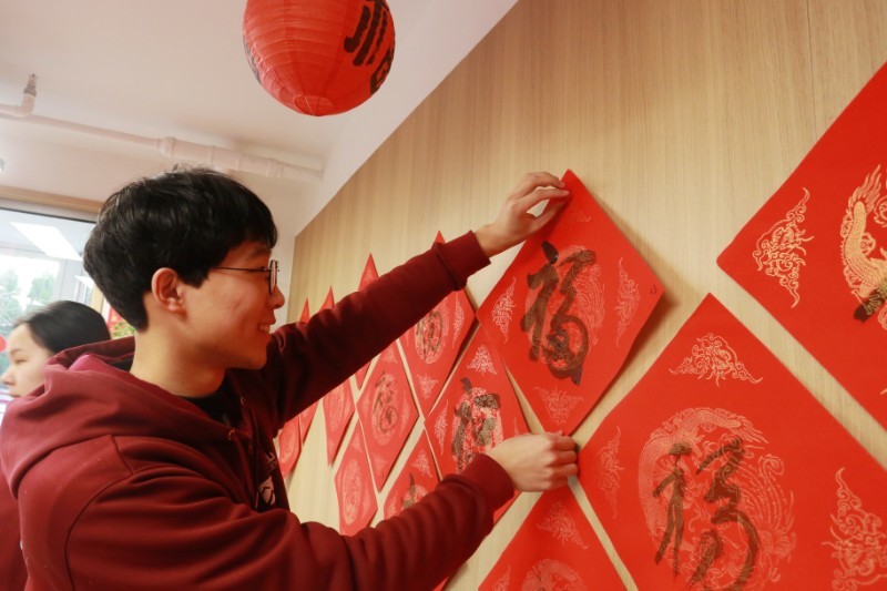 【遇见24节气·小寒】齐山长者共绘新岁百福图